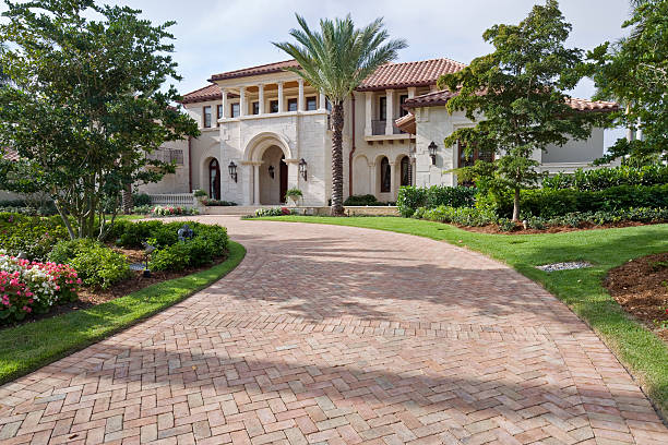 Best Driveway Paving Contractor  in Lakeland Village, CA